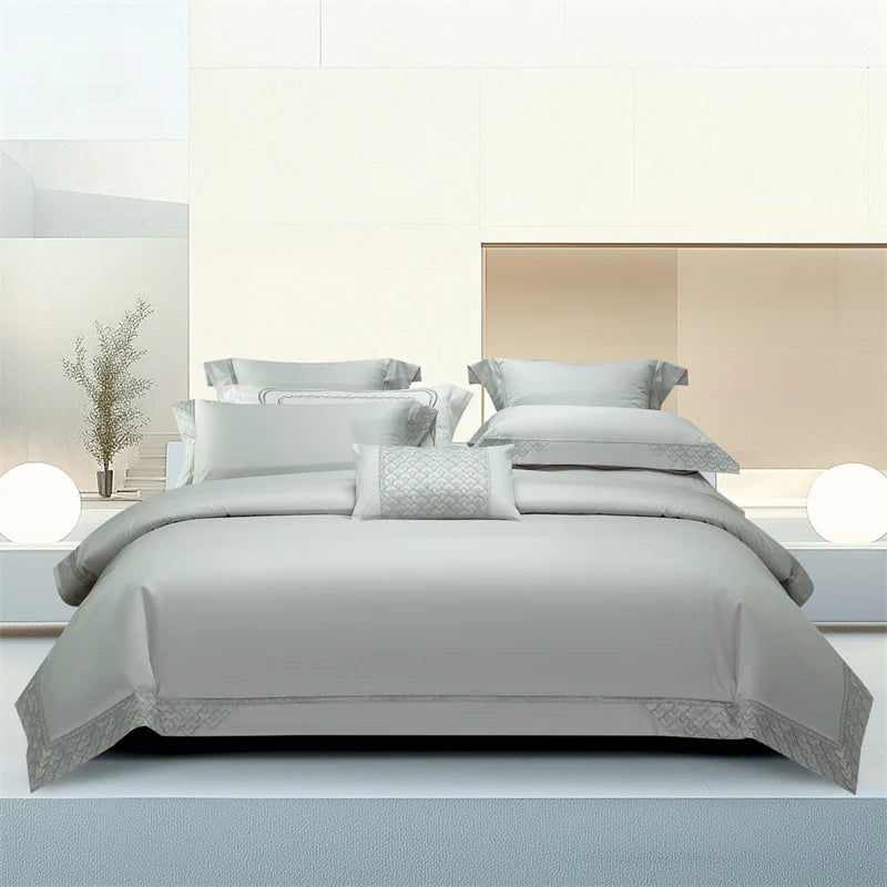 Luxury Embroidery Wide Edge Bedding Set