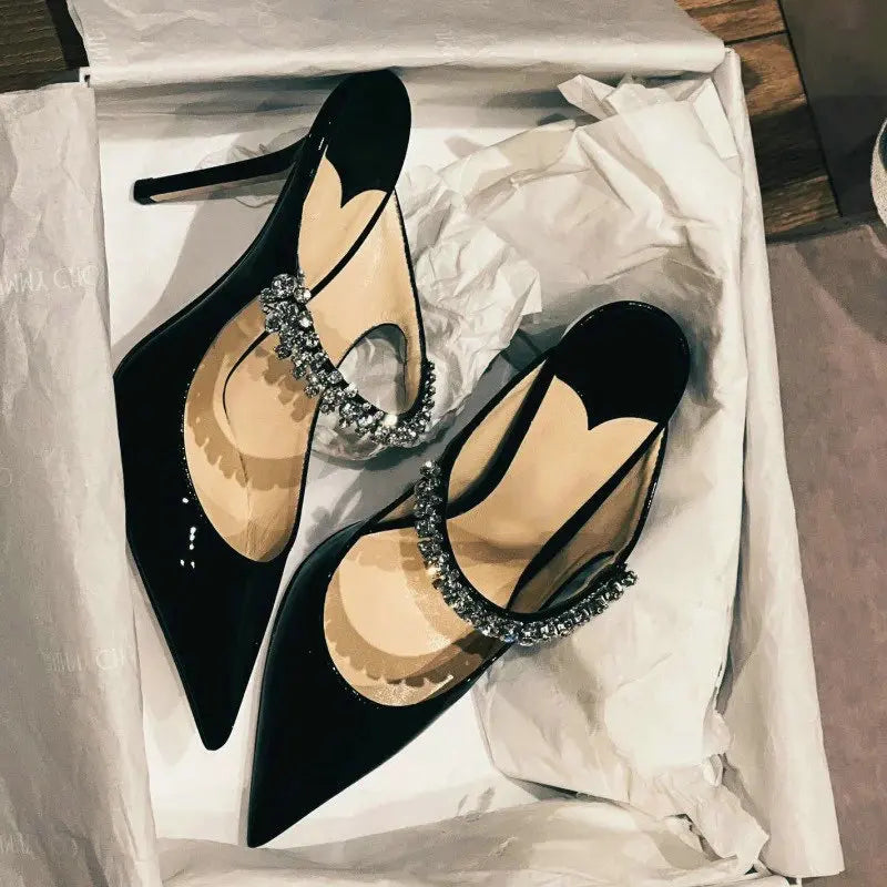 Line With Single Shoes