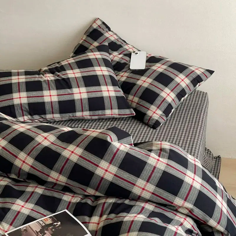 Black Red Bedding Set