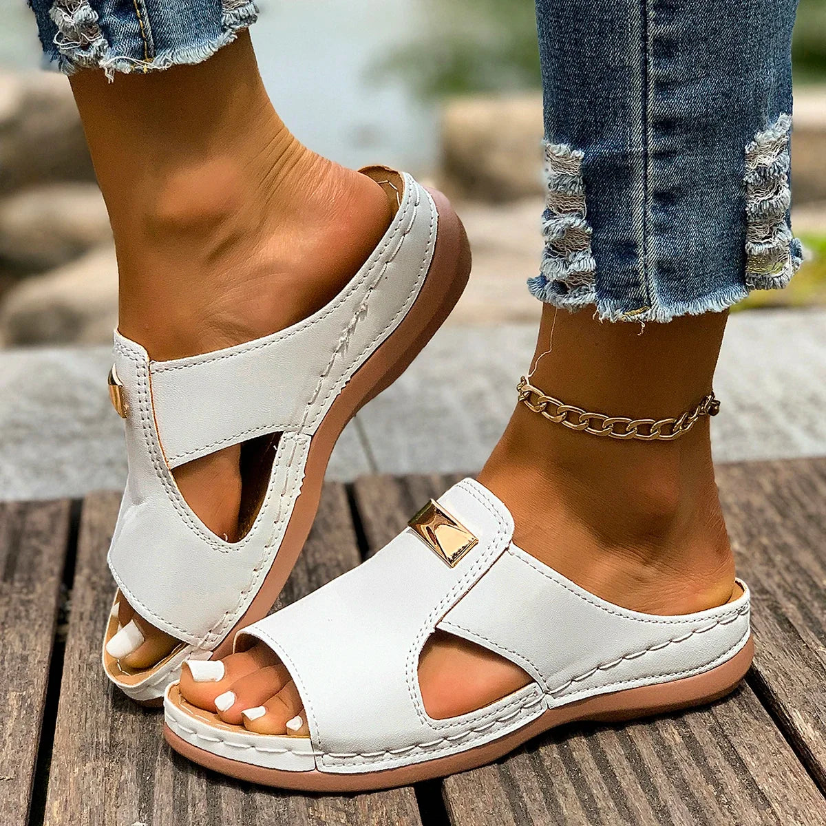 Women Slip on Slippers Beach Slippers Solid Color Round Head Wedges Casual Designer Shoes