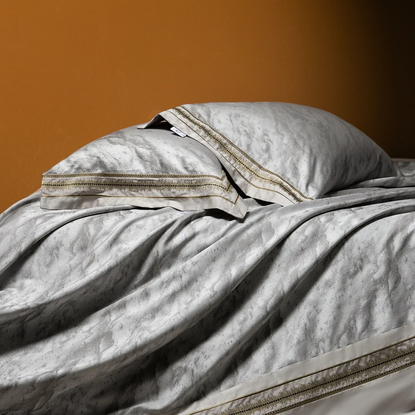 1000TC Egyptian Cotton Jacquard Embroidery Soft Silky Grey Luxury Bedding Set