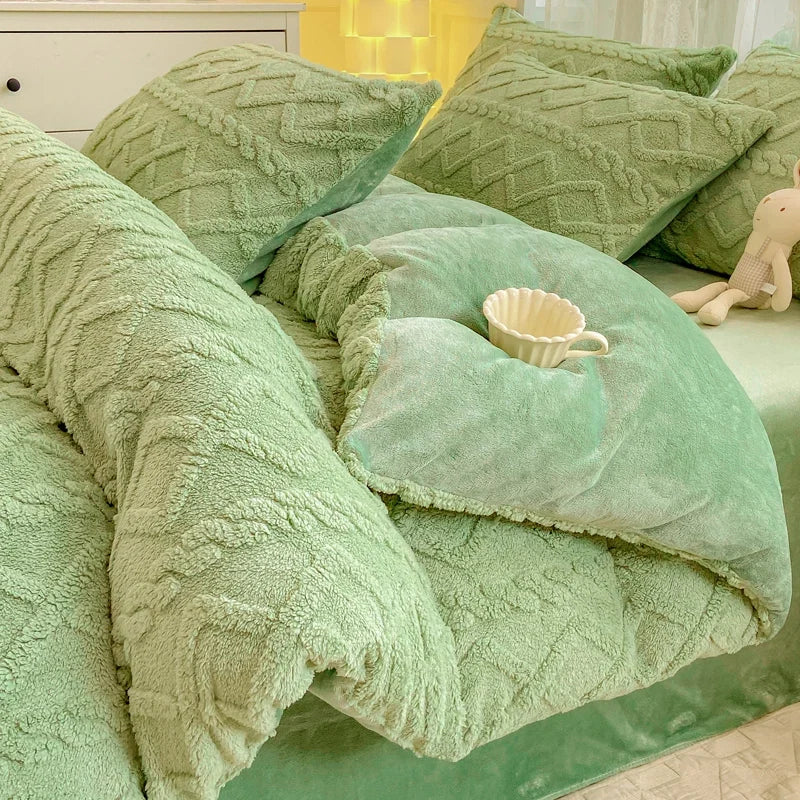 1pc Thicken Flannel Duvet Cover Cartoon Bear Quilt Cover for Kids Winter Warm housse de couette220x240cm (without pillowcase)