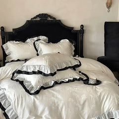 Vintage Jacquard Egyptian Cotton Luxury Lace Ruffles Princess Wedding Bedding Set