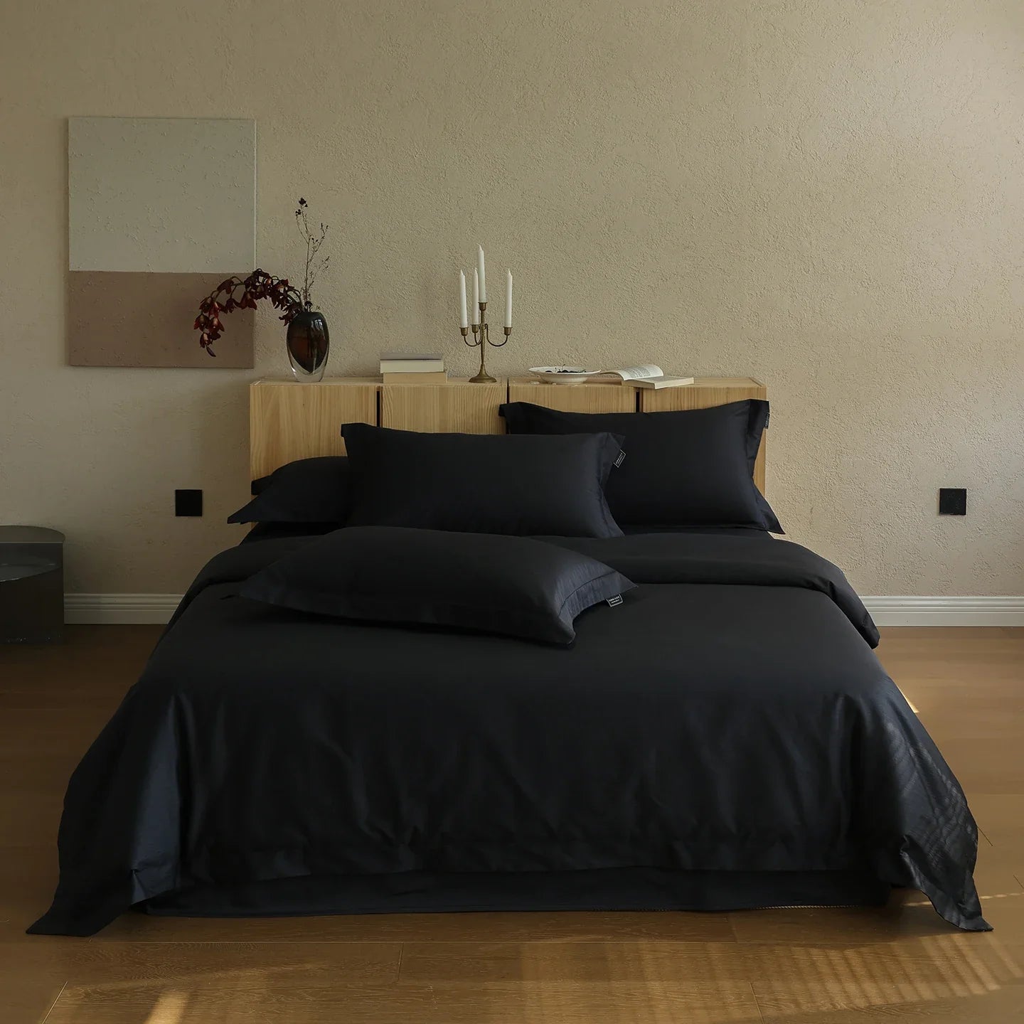 Simple Solid Color Luxury Black Bedding Set