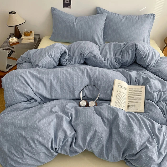 Black Striped Bedding Set