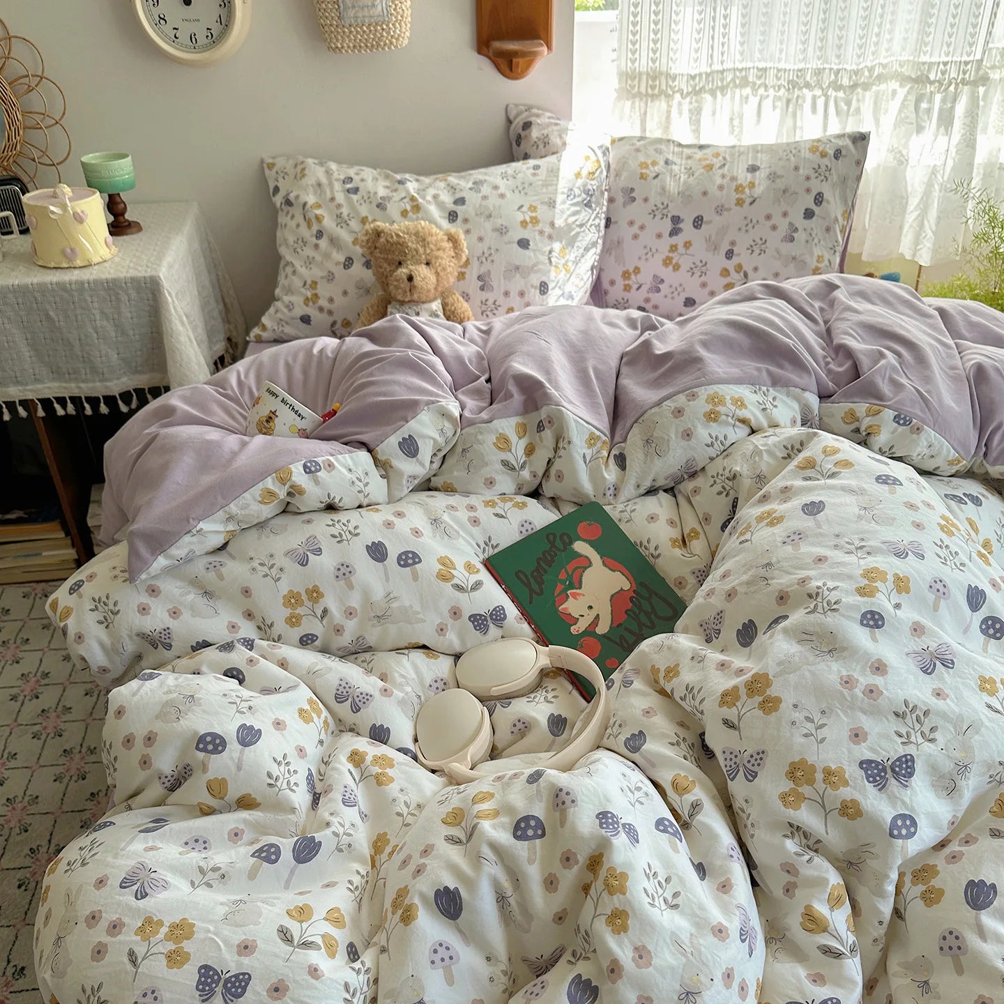 Simple Dot Bedding Sets
