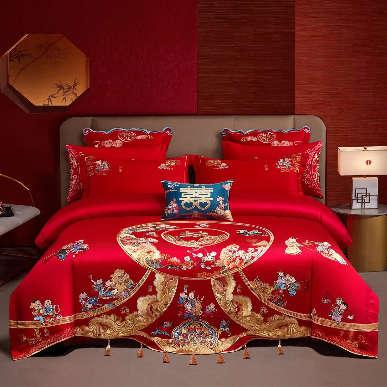 Luxury Chinese Style Wedding Dragon Phoenix Embroidery Red Bedding Set