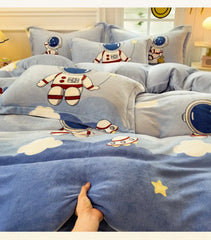 Cartoon Print Milk Velvet Duvet Cover Set Sheet Pillowcase Winter Plush Comforter Cover Set Home Textile Queen King Bedding Set