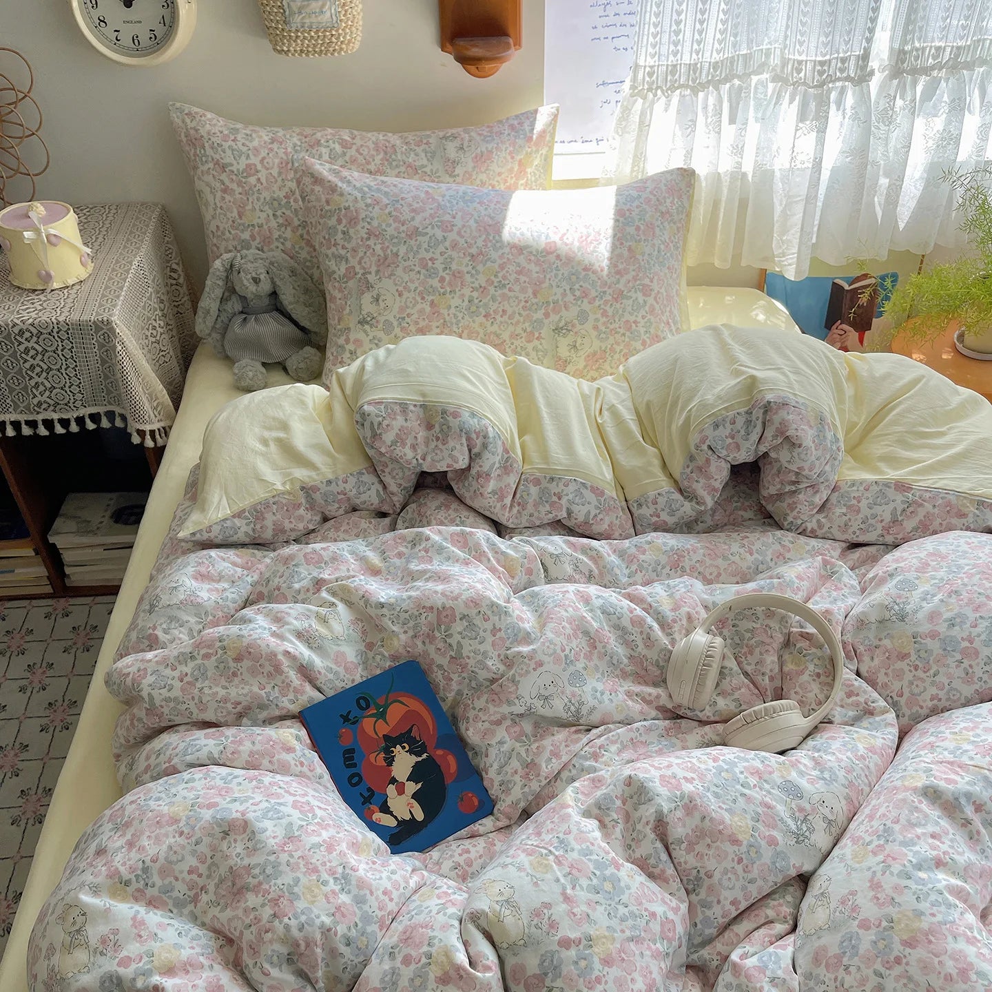 Simple Dot Bedding Sets