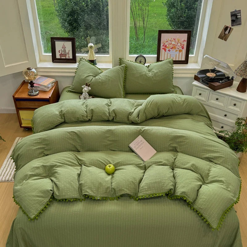 3/4Pcs Solid Color Round Ruffle Bedding Set