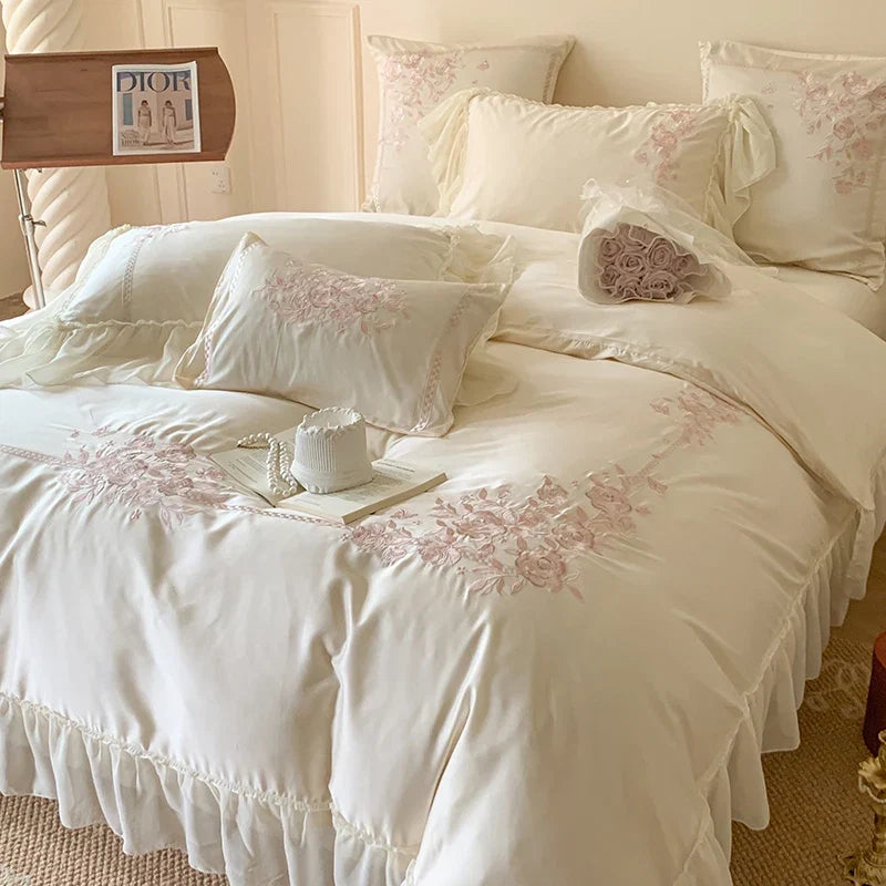 4Pcs Flowers Embroidery Lace Ruffles Princess Wedding Bedding Set