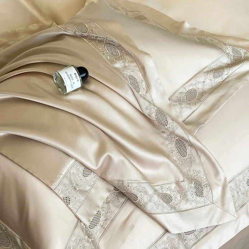 Luxury Hollow Embroidery Wide Edge Bedding Set
