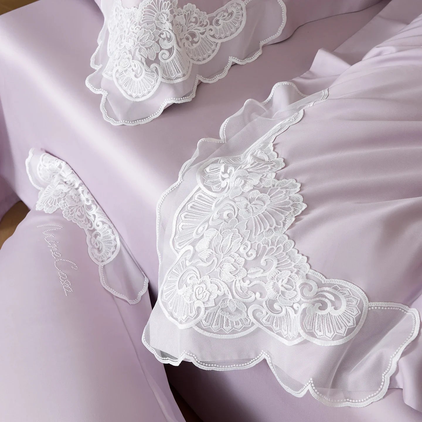 Elegant Lace Embroidery Luxury Bedding Set