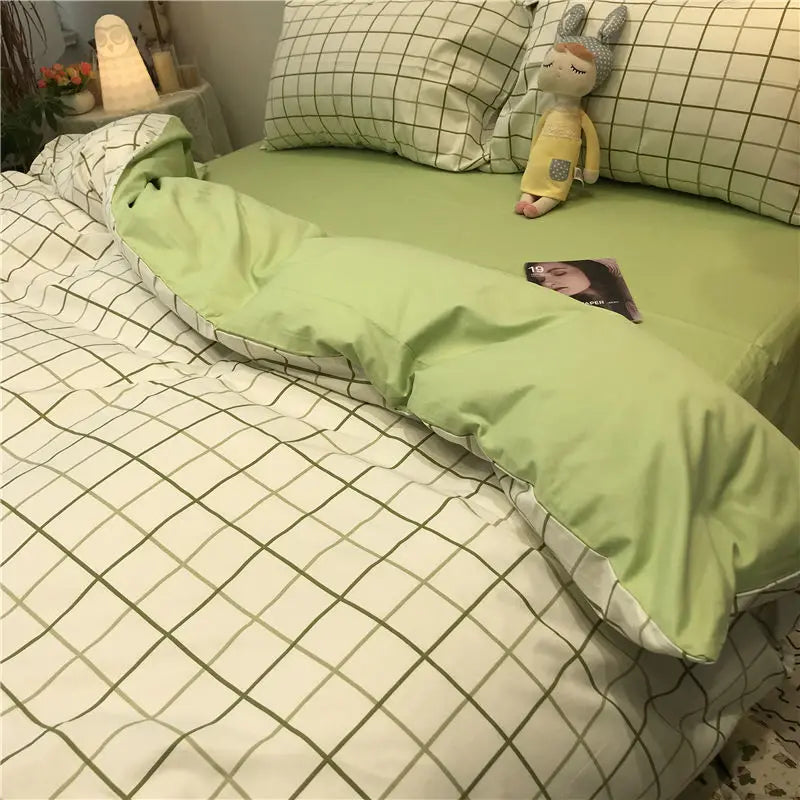 Checkboard Design Bedding Set