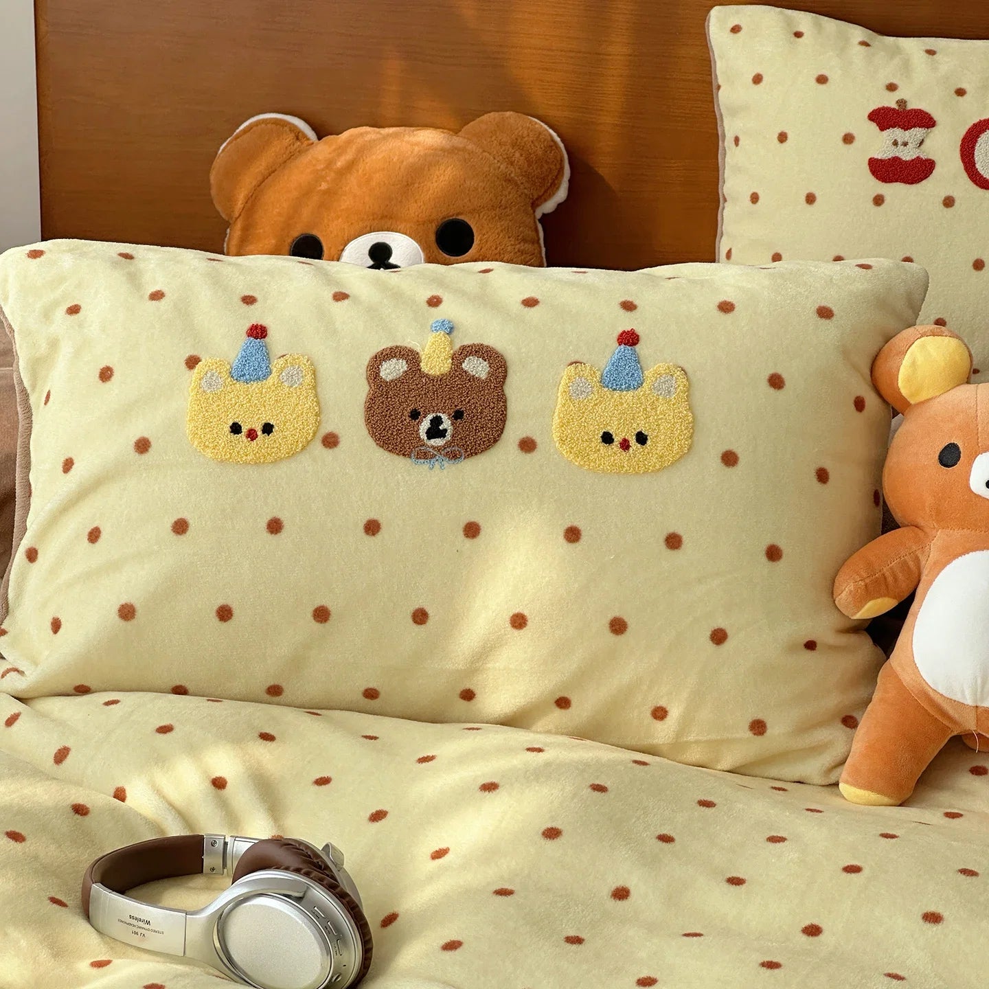 Kawaii Bear Embroidered Winter Bedding Set