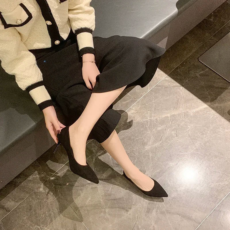 Kiana Pointed Toe Pumps