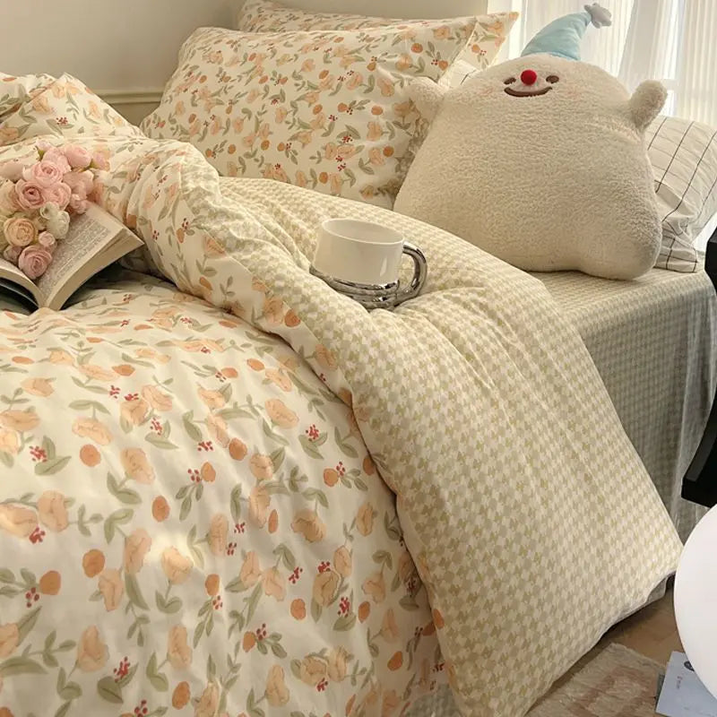 Fashion Floral Bedding Set