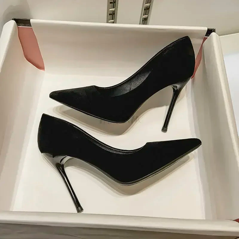 Kiana Pointed Toe Pumps