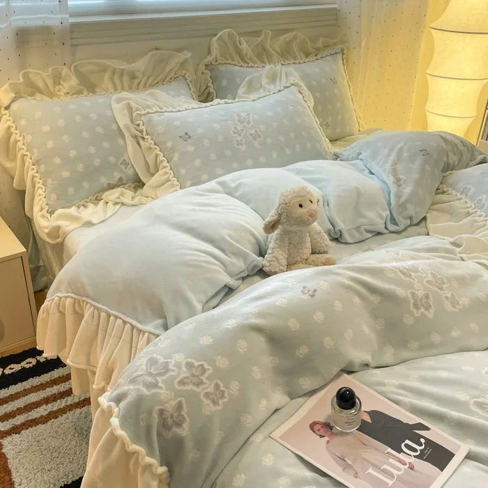 Princess Style Winter Velvet Duvet Cover Set with Bedsheet Pillowcase Soft Bedding Set