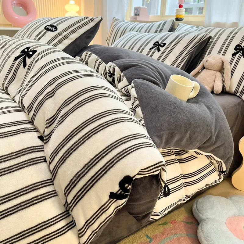 Cute Cartoon Winter Warm Quilt Cover Set Queen Bedding Set