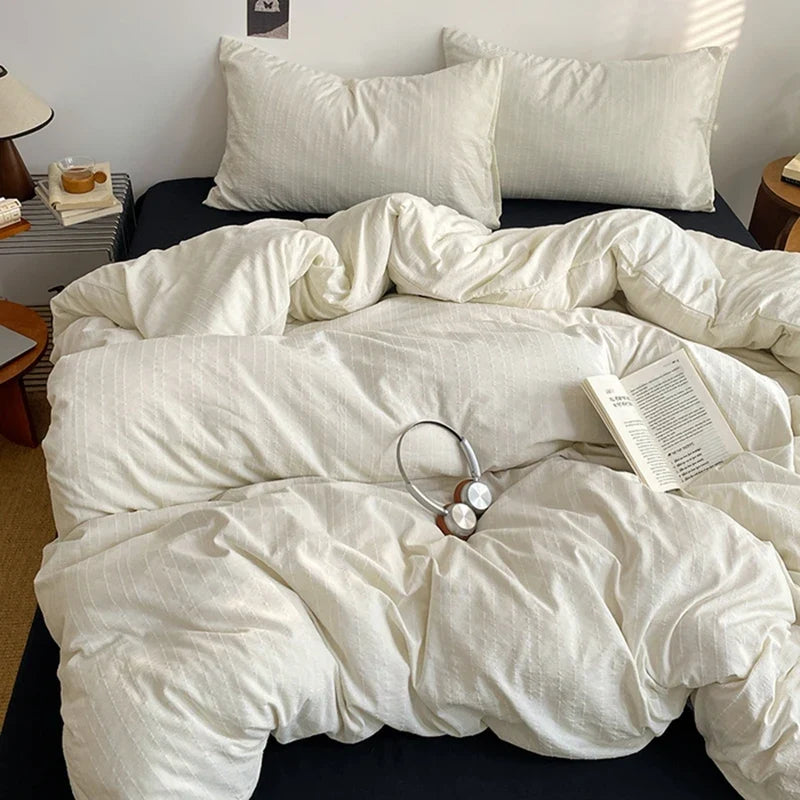 Black Striped Bedding Set