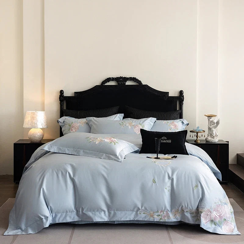 100% Cotton Chic Flowers Embroidery Luxury Bedding Set