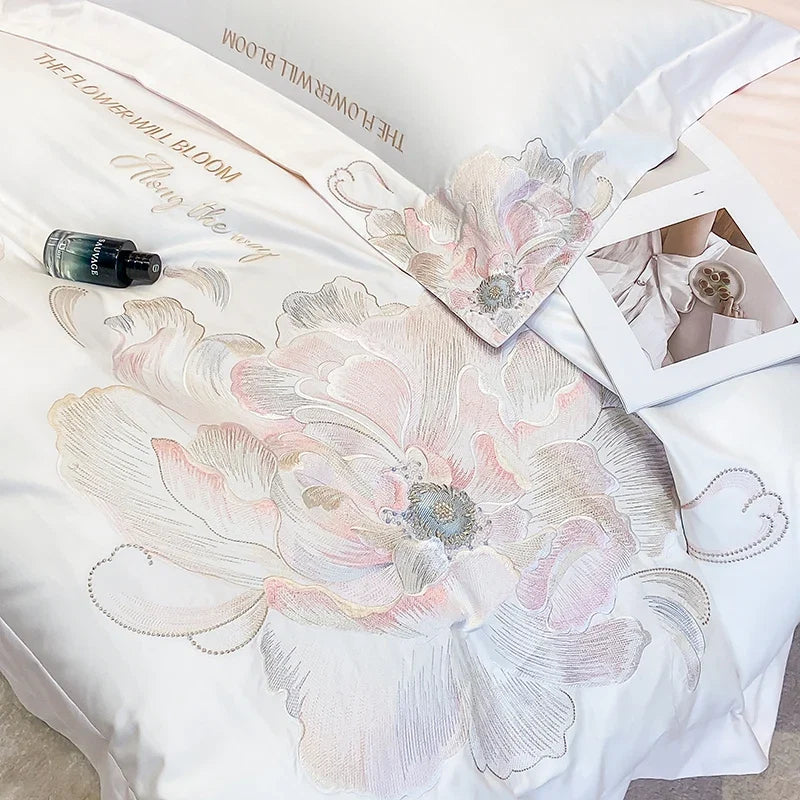 100% Egyptian Cotton Flowers Embroidery Luxury Bedding Set