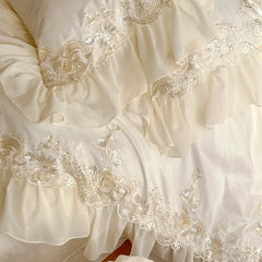 Three-dimensional Rose Sequins Lace Wedding Bedding Set