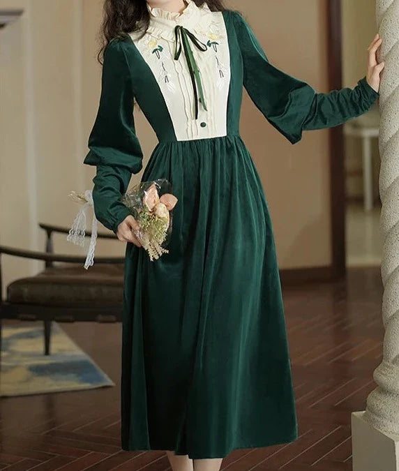 Imogen's Holiday Vintage-style Velvet Dress with Embroidery