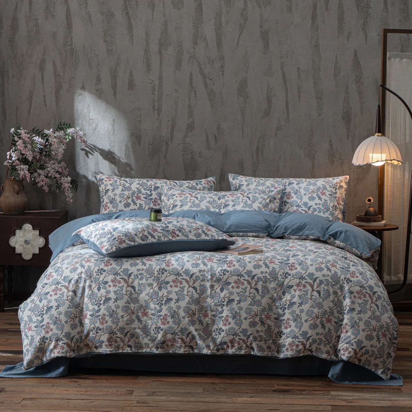 Vintage Style Bedding Set