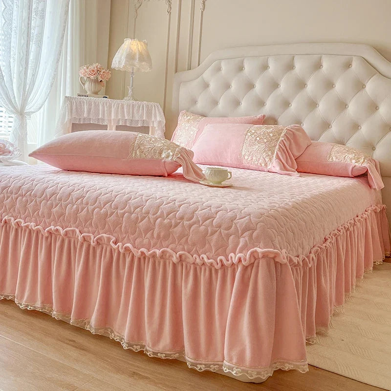 Lace Ruffles Princess Wedding Bedding Set