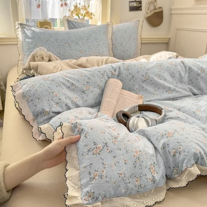 Korean Lace 4pcs Duvet Cover Set with Sheet and Pillowcases Floral Bedding Set