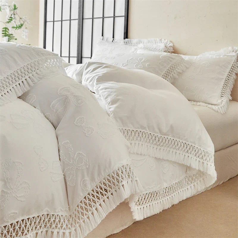 4Pcs Bow Large Tassel Style Bedding Set