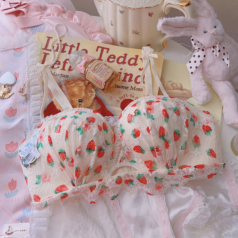 Vintage-Strawberry Cottagecore 2-Piece Lingerie Set