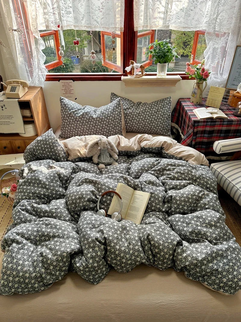 3/4Pcs Retro Small Floral Print Skin-friendly Soft Bedding Set