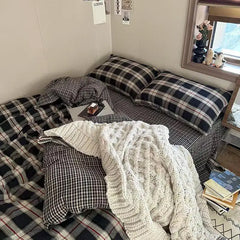 Black Red Bedding Set