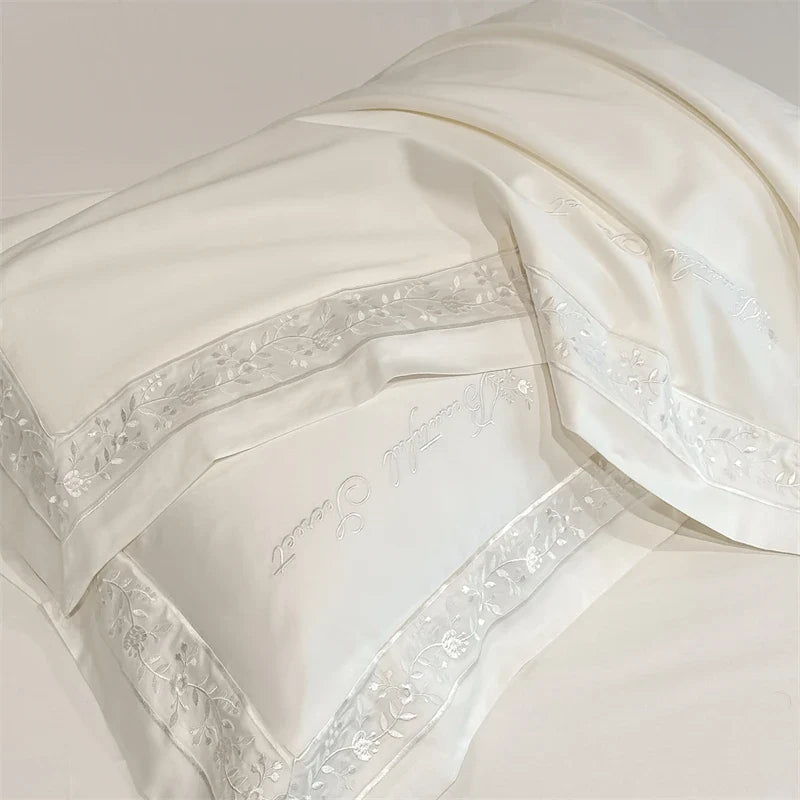 100% Cotton Floral Embroidery Wide Border Luxury Bedding Set