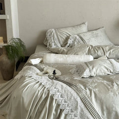 Vintage Embossed Jacquard Large Lace Ruffles Bedding Set