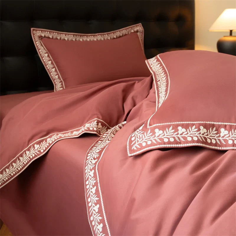 100% Cotton Brushed Luxury Embroidery Wide Edge Bedding Set
