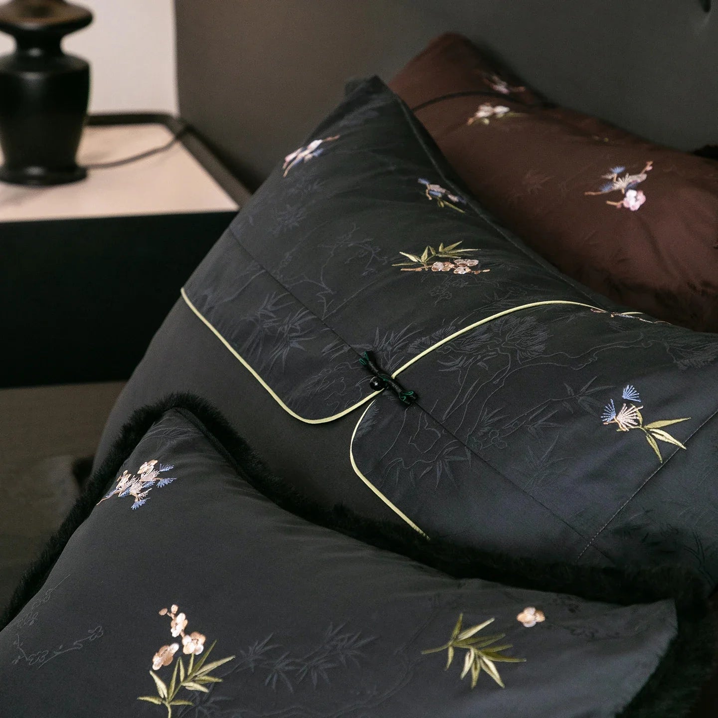 Chinese Style Bamboo Jacquard Plum Blossom Embroidery Egyptian Cotton Luxury Bedding Set