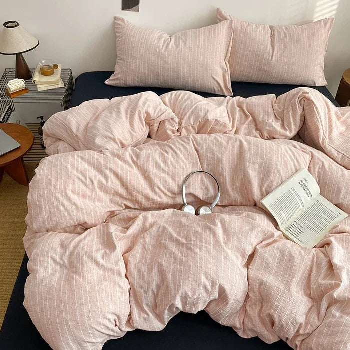 Black Striped Bedding Set