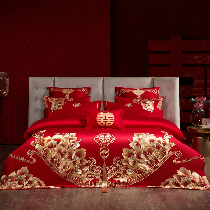 Luxury Chinese Style Wedding Dragon Phoenix Embroidery Red Bedding Set