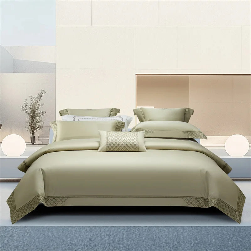 Luxury Embroidery Wide Edge Bedding Set