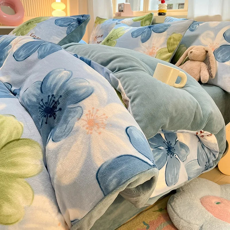 Cute Cartoon Winter Warm Quilt Cover Set Queen Bedding Set