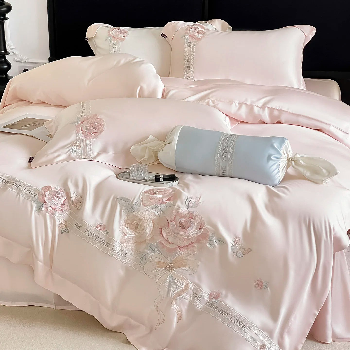 500TC Long-staple Cotton Chic Flowers Butterfly Heavy Embroidery Bedding Set