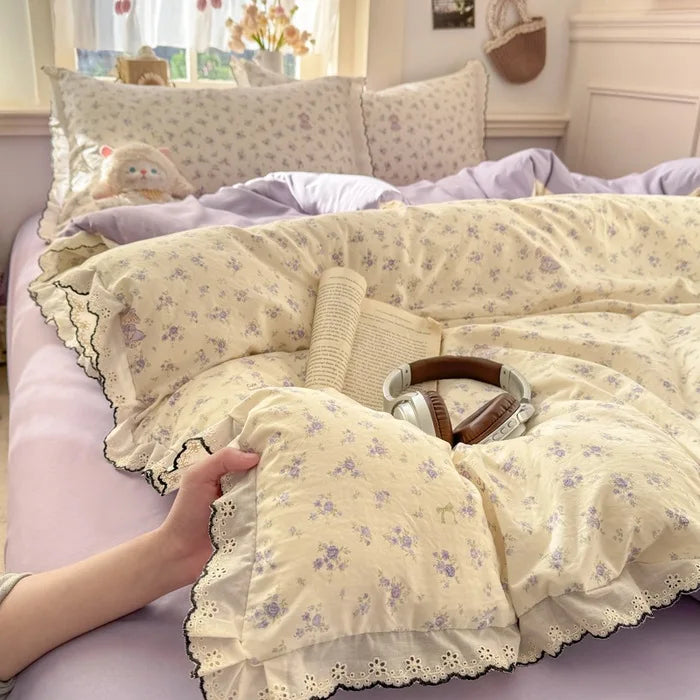 Korean Lace 4pcs Duvet Cover Set with Sheet and Pillowcases Floral Bedding Set