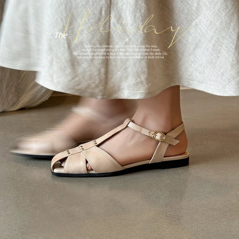 cowhide square toe breathable metal rivet loose grip strap retro low Heel