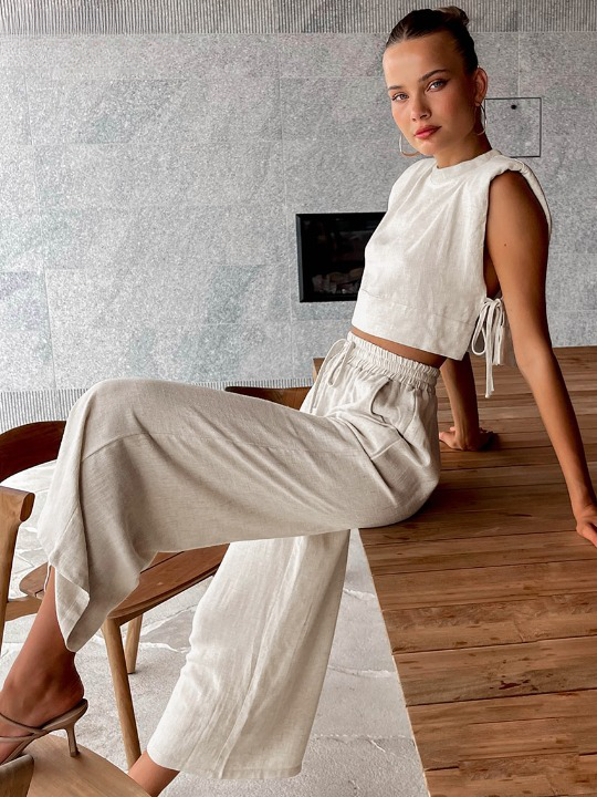 'Out And About' Vacation Linen Set