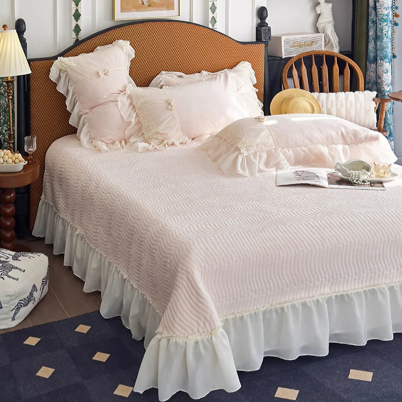 Three-layer Lace Ruffles Bow Princess Wedding Bedding Set
