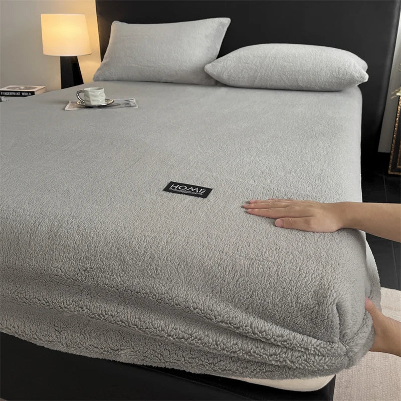 3Pcs Velvet Fleece Fitted Bed Sheet With Elastic Band Anti-slip Adjustable Mattress Cover Thick Warm Bed Cover With Pillowcases